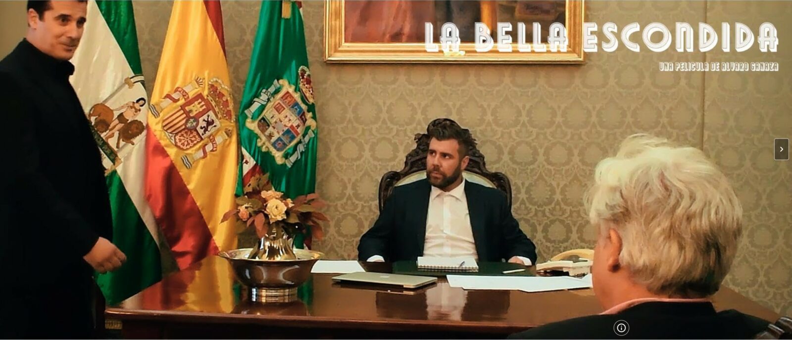 Pako-Rón durante una escena de la película La Bella Escondida de 2021