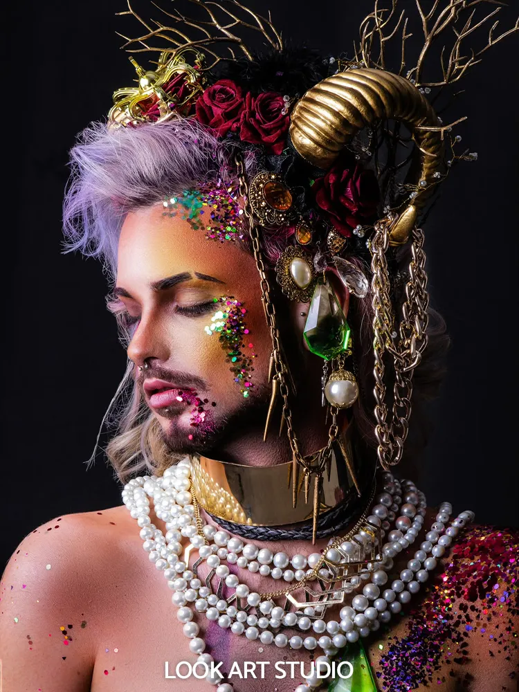Editorial dorado y perlas de Look Art Studio