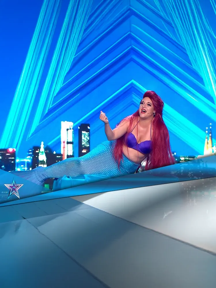 Actuación de Laura Gonz caracterizada como La Sirenita en Got Talent España temporada 5
