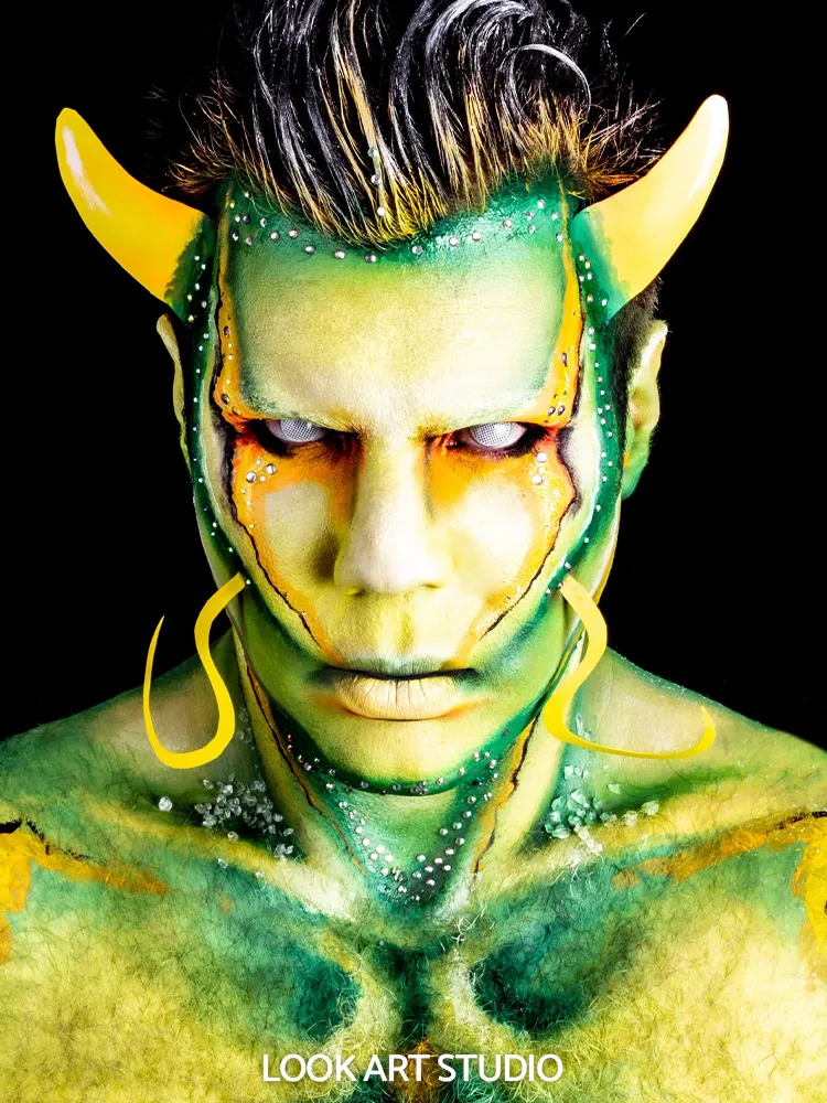 Maquillaje de fantasía, caracterización y aguacolor en Look Art Studio