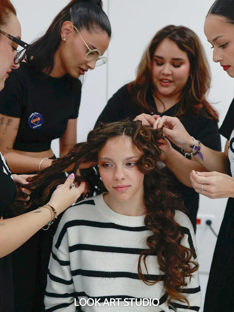 Peluquería de Plató en Look Art Studio Cádiz 1
